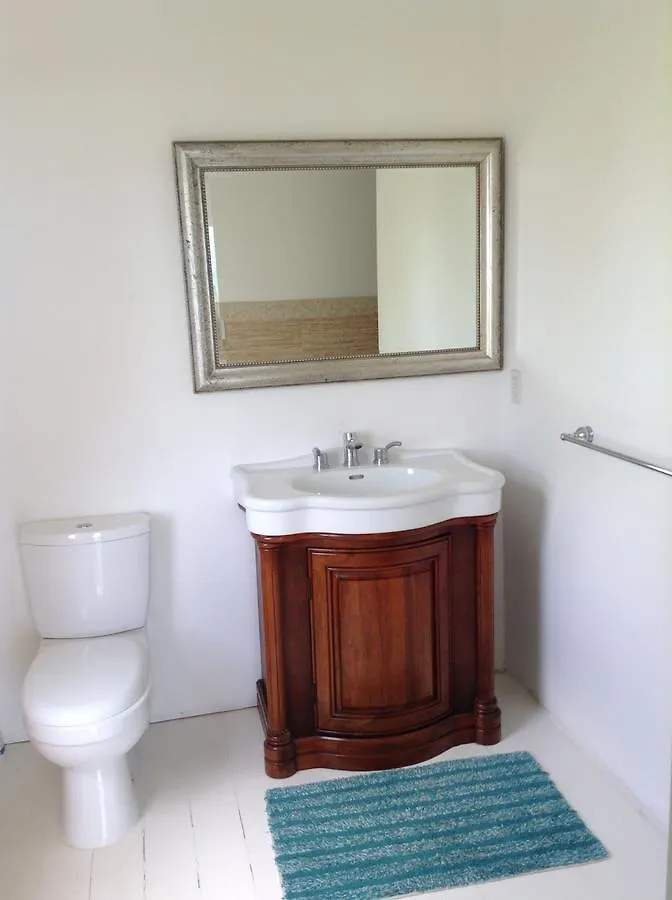 Bed and Breakfast Five Senses Antigua Bolands Отель типа 
